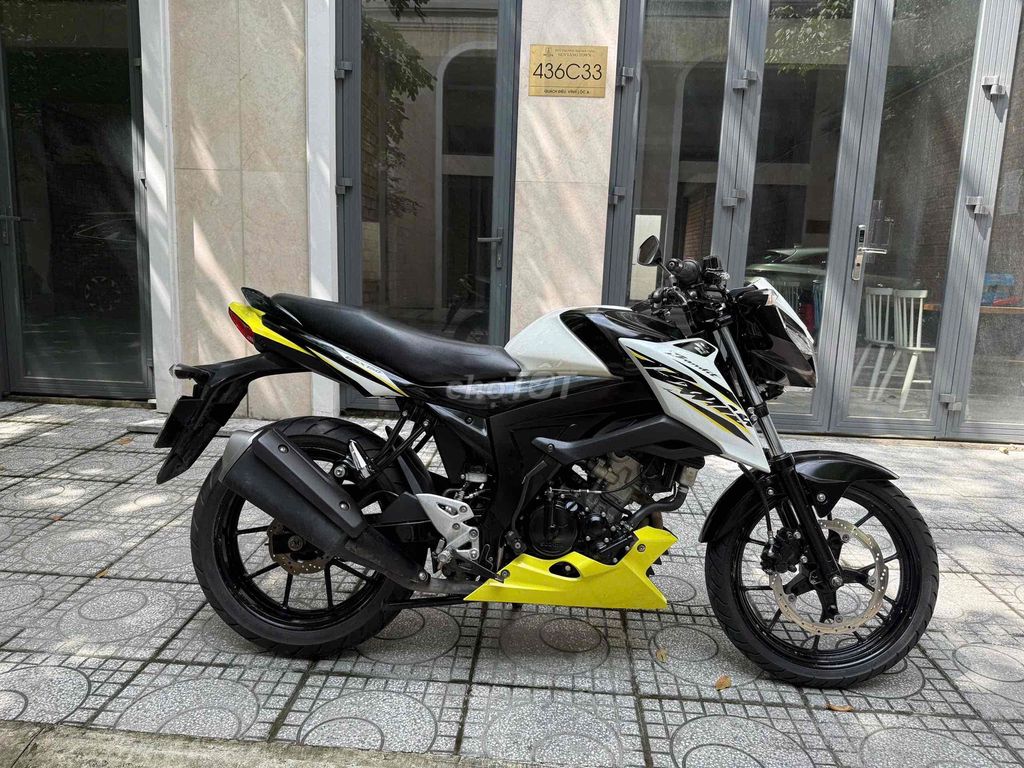 Мотоцикл Suzuki Bandit 150 2019 года, городской номер, документы на владельца