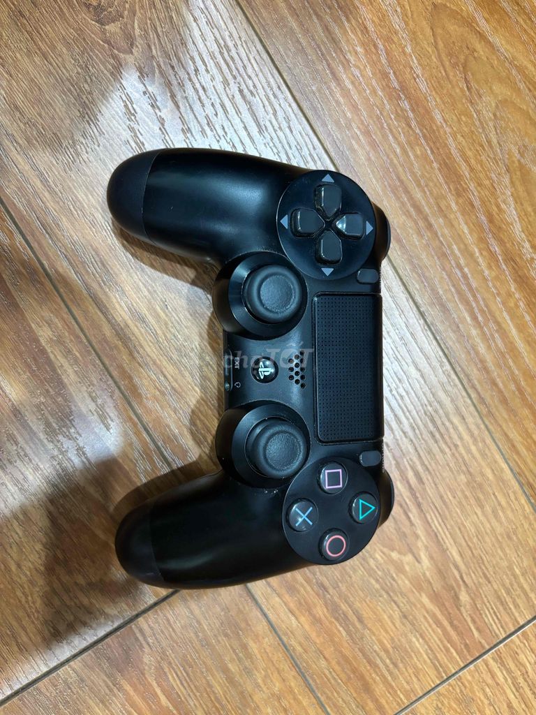 Tay cầm chơi game Sony DualShock 4 chính hãng. Mua bán Thiết bị chơi game tại Huyện Hoài Đức Hà Nội được đăng bởi Nam Ngô hình 1