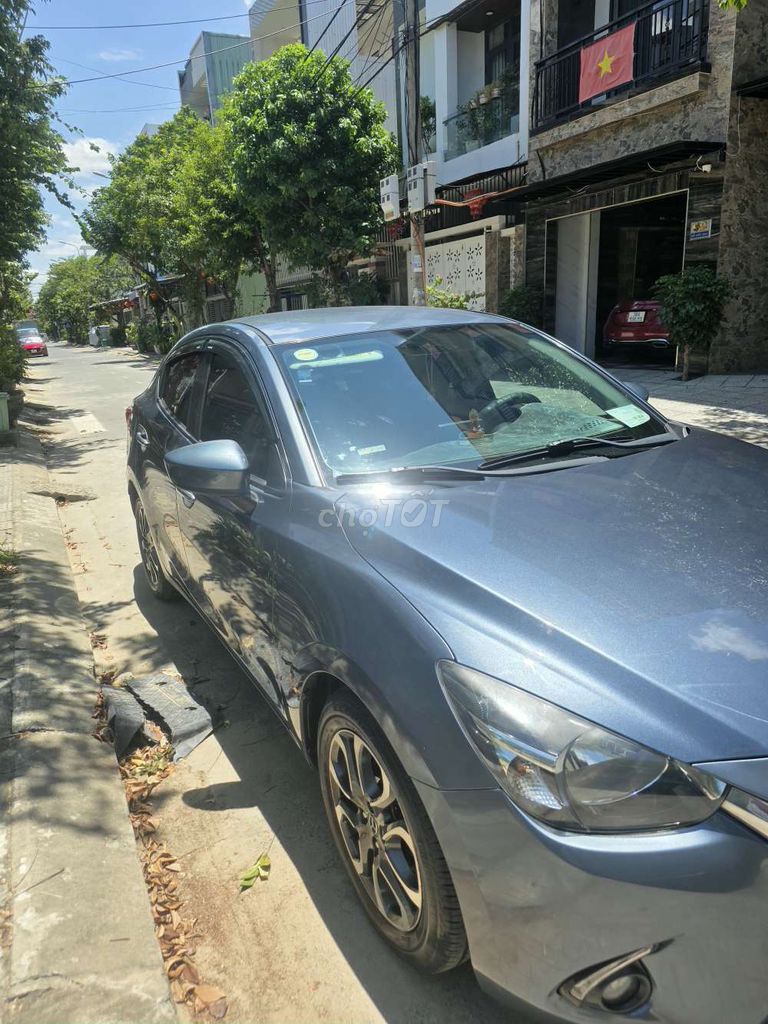 Mazda 2 синий 5 мест