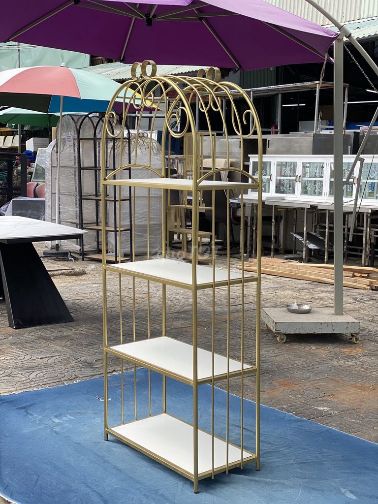 Kệ trưng bày để trang trí cây cảnh trong nhà. Mua bán Cây cảnh, đồ trang trí tại Quận Sơn Trà Đà Nẵng được đăng bởi THANH LÝ MUA BÁN ĐỒ CŨ MỚI hình 1