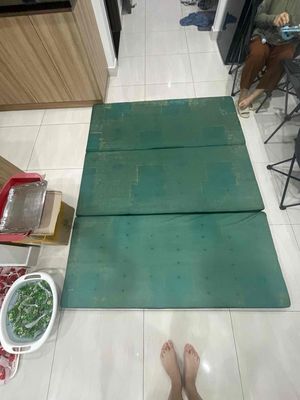 Nệm 1m6x2m, xài 1 năm, hơi lún, pass nhanh và rẻ. Mua bán Giường, chăn ga gối nệm tại Thành phố Dĩ An Bình Dương được đăng bởi Phú Nguyễn Ngọc Thiên