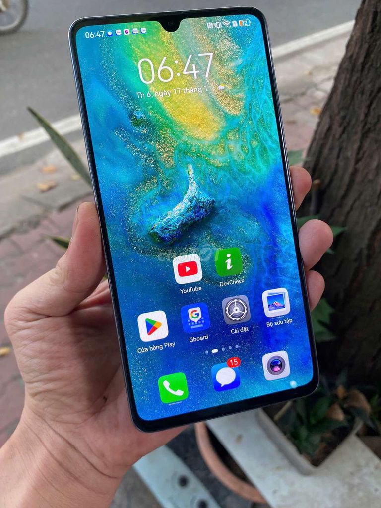 Huawei Mate 20x bản ram 8Gb.