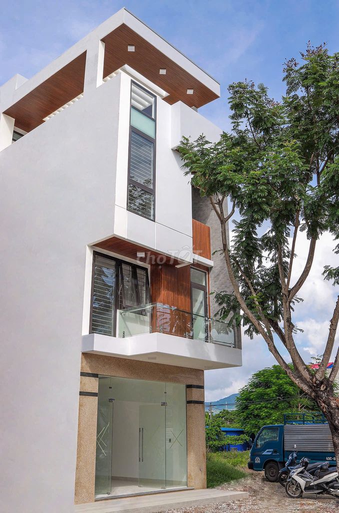 Аренда · 4 комн. · 100 м² · Quận Liên Chiểu, ул. Đường Nguyễn Lương Bằng