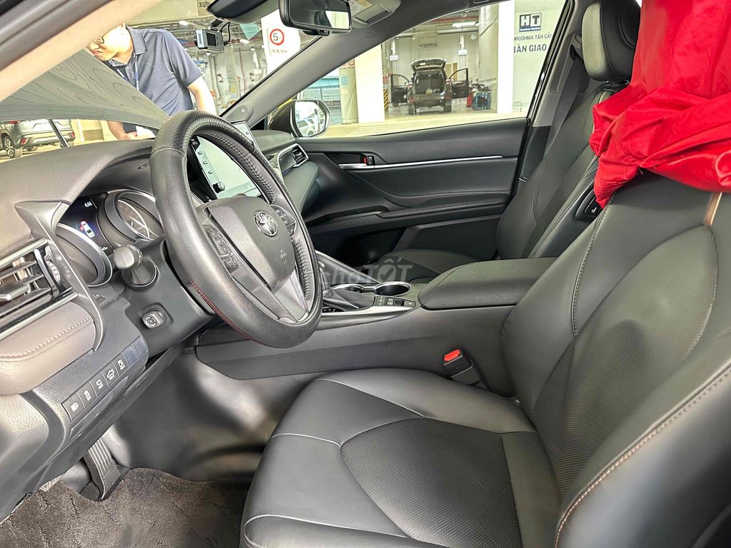 Toyota Camry Hybrid 2023 Đen 24.000 km. Mua bán Ô tô tại Quận Bình Thạnh Tp Hồ Chí Minh được đăng bởi phuongneo hình 7
