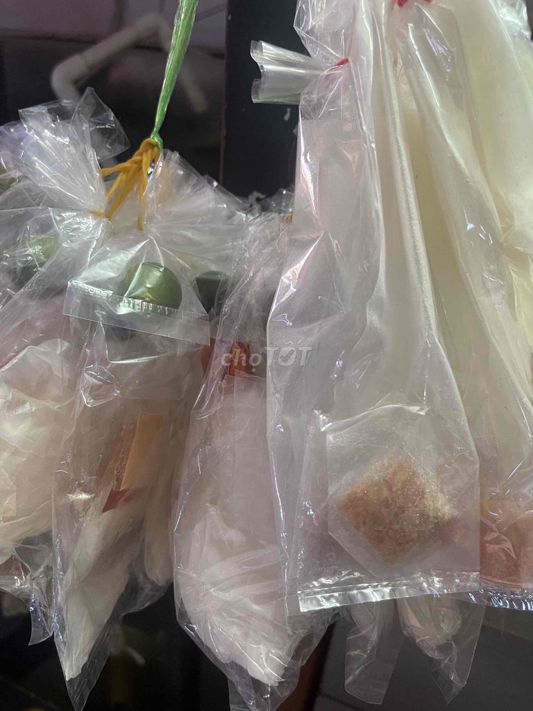 Bánh tráng muối tắc 10 bịch. Mua bán Đồ ăn, thực phẩm và các loại khác tại Quận 12 Tp Hồ Chí Minh được đăng bởi Thu Anh hình 1