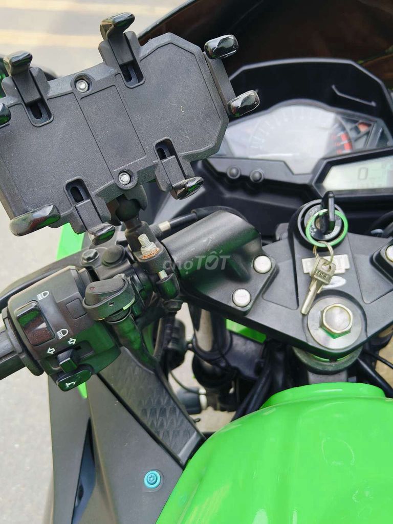 Kawasaki Ninja 300 2015 chính chủ siêu đẹp. Mua bán Xe máy tại Thành phố Thủ Đức Tp Hồ Chí Minh được đăng bởi HIỆP AN MOTO 233 QUỐC LỘ 13 CŨ HIỆP BÌNH PHƯỚC THỦ ĐỨC  hình 11