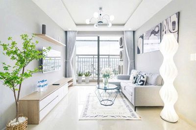 Cần cho thuê căn hộ chung cư Lucky Palace, 3PN, full NT cao cấp