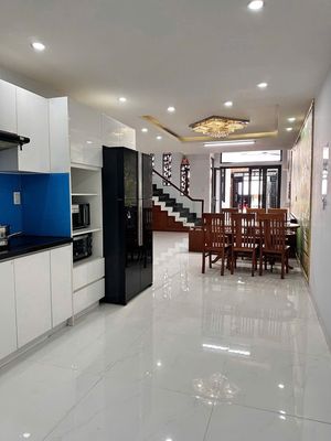 Аренда · 4 комн. · 123 м² · Quận Hải Châu, ул. Lê Vĩnh Huy