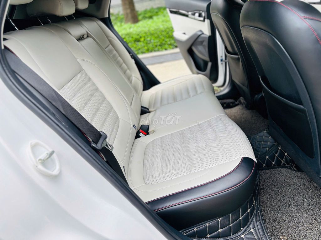 Kia Seltos 2023 1.4 Premium-33000km. Mua bán Ô tô tại Thành phố Dĩ An Bình Dương được đăng bởi Siêu Thị Ô Tô Bình Dương  hình 8