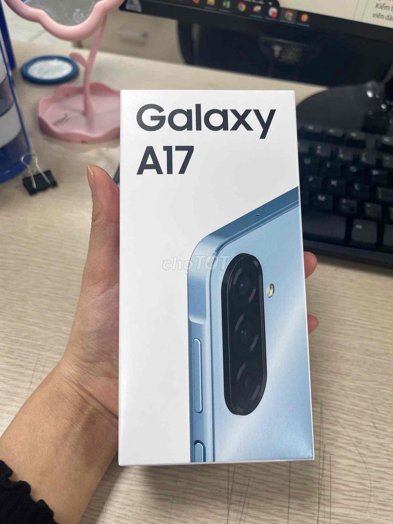 Samsung Galaxy A17 LTE 128GB Mới 100%. Mua bán Điện thoại tại Huyện Phú Bình Thái Nguyên được đăng bởi Duong Thi Hue hình 1