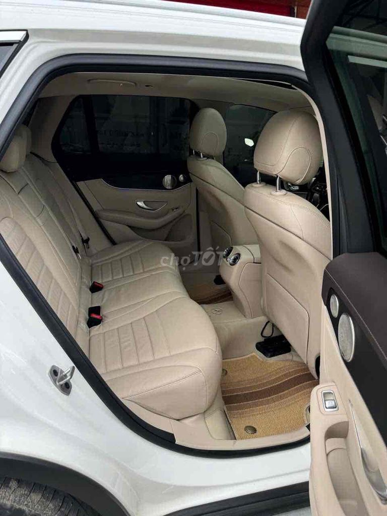 Mercedes Benz GLC 2021 300 4MATIC - 58000 km. Mua bán Ô tô tại Huyện Thường Tín Hà Nội được đăng bởi Thành Đạt hình 7