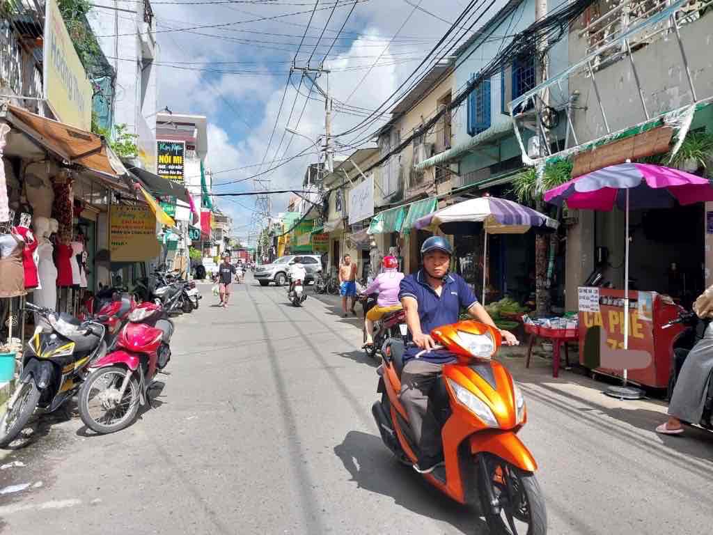 BÁN NHÀ MẶT TIỀN HÀ ĐẶC, TRUNG MỸ TÂY, Q.12 – GIÁ CHỈ 4 TỶ+