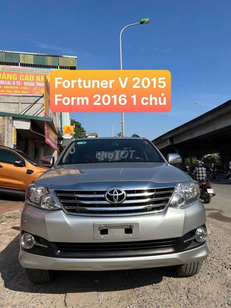 Toyota Fortuner 2015 2.7V 4x2 - 98000 km