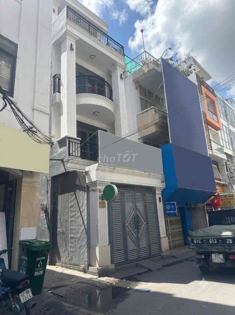 Cho Thuê Nhà 4 Tầng_ Nguyễn Gia Trí Bình Thạnh, 4x17,5☘️Kinh Doanh Ngay