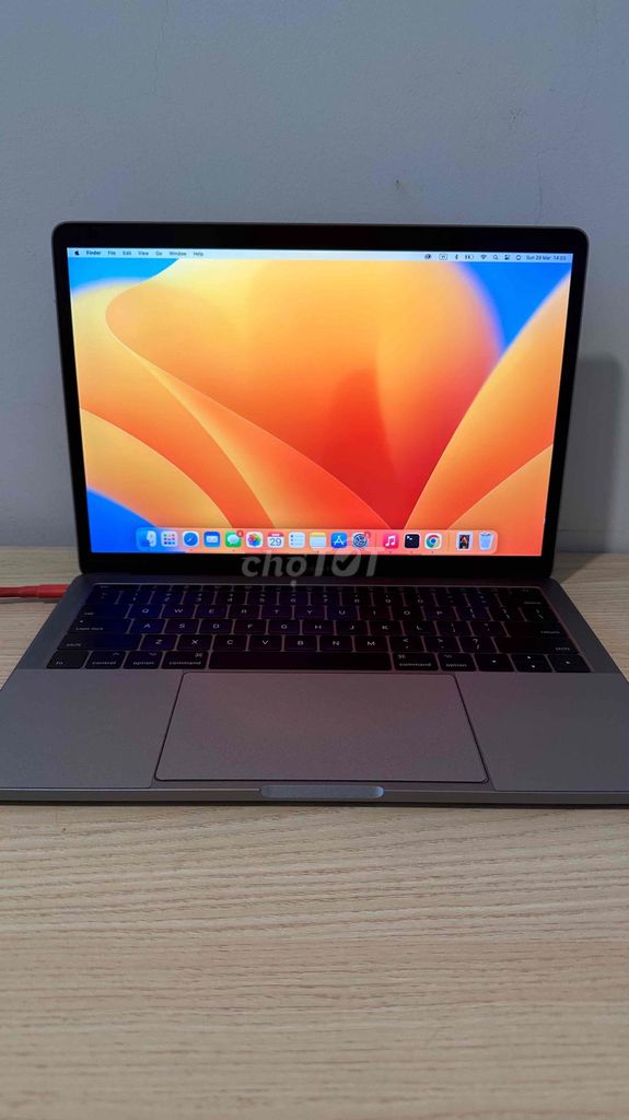 Apple MacBook Pro 13-inch 2017 – NGOẠI HÌNH ĐẸP 99. Mua bán Laptop tại Quận 12 Tp Hồ Chí Minh được đăng bởi QuyenLe hình 1