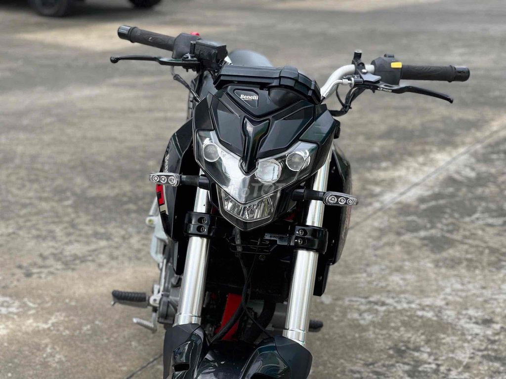 [CÔN TAY]👉Benelli TNT 125i 2020📌22.000km📌1CHỦ📌90%. Mua bán Xe máy tại Quận Bình Tân Tp Hồ Chí Minh được đăng bởi BÙI TIẾN DŨNG hình 10