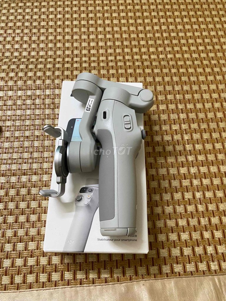 DJI Osmo Mobile 7 Xám Đã sử dụng. Mua bán Phụ kiện (Màn hình, Chuột...) tại Quận Hai Bà Trưng Hà Nội được đăng bởi Hiep Pham hình 1