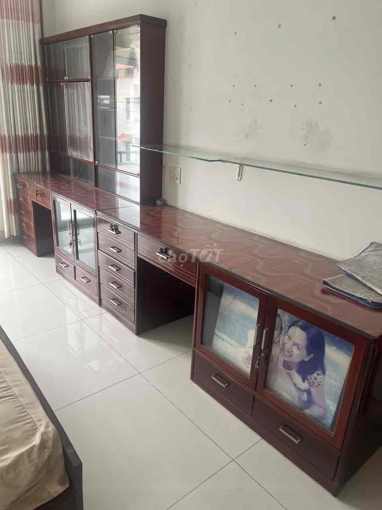 Tủ kệ gỗ Nâu Còn mới 95%. Mua bán Tủ, kệ gia đình tại Huyện Bình Chánh Tp Hồ Chí Minh được đăng bởi Danh hình 1