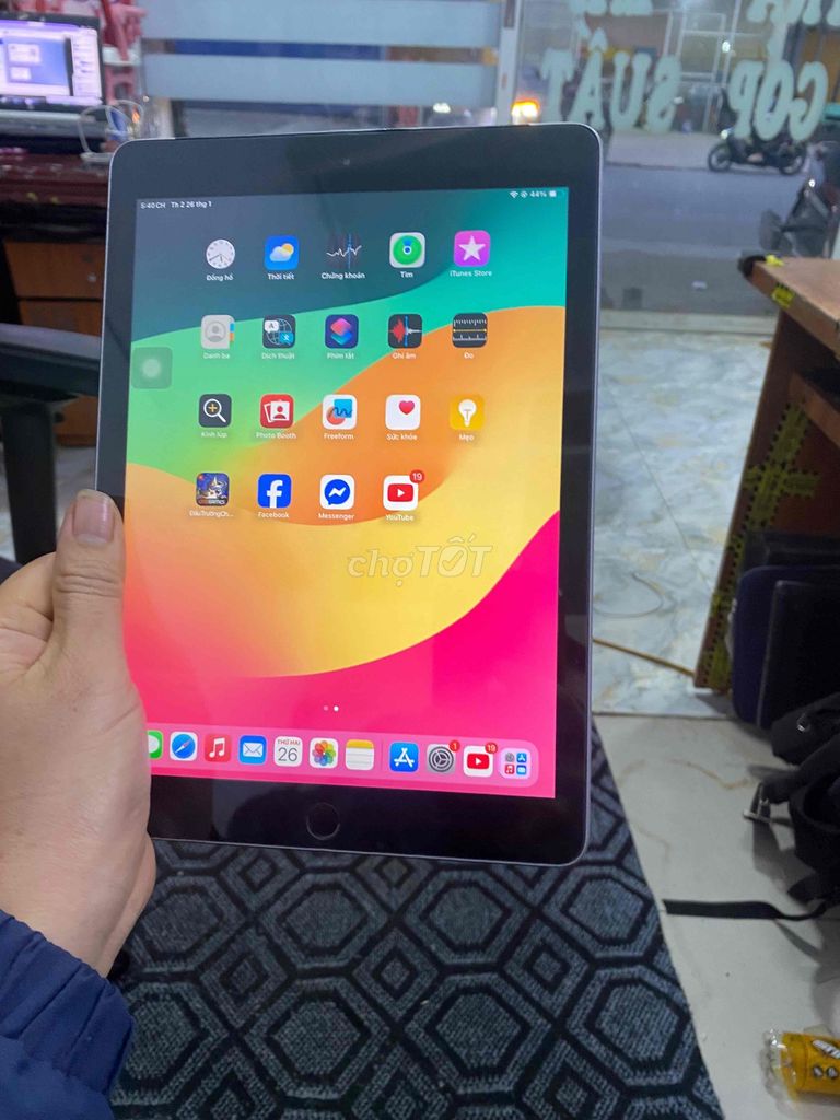 Apple iPad Gen 6 32GB Bạc. Mua bán Máy tính bảng tại Quận Hồng Bàng Hải Phòng được đăng bởi nguyễn văn tuân hình 1