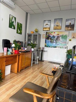 CẦN TUYỂN DỤNG NHÂN VIÊN BÁN HÀNG PHỤ TÙNG Ô TÔ