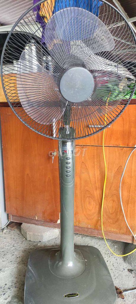 Quạt đứng Vinawind Xám. Mua bán Quạt tại Quận Long Biên Hà Nội được đăng bởi Tran quan hình 1