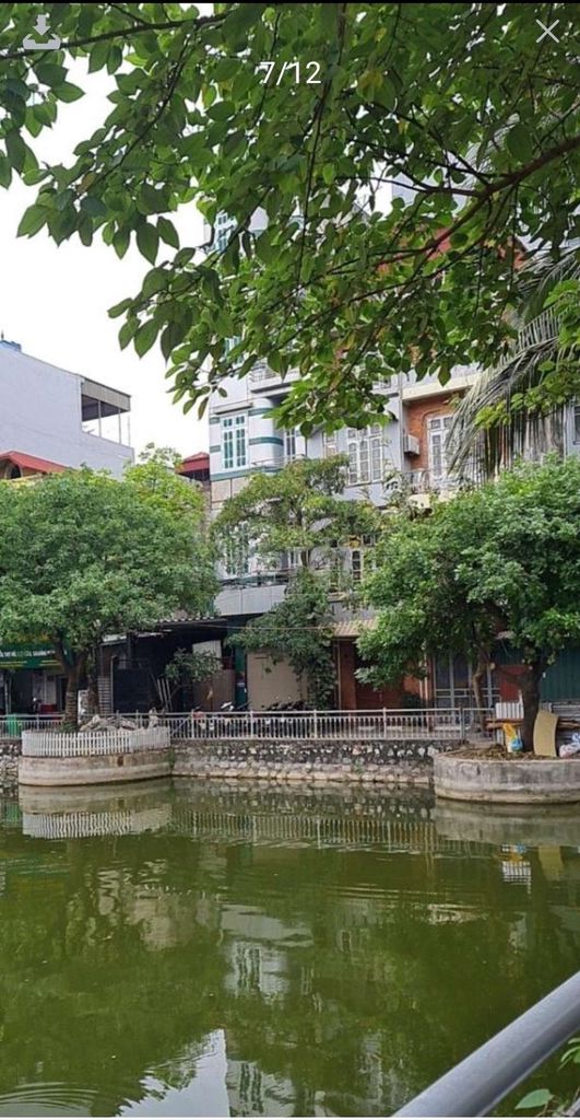 Mặt hồ phố, tại Linh Đàm, 5 tầng, mt 4.4m, gần chợ, kd: cafe, buôn bán