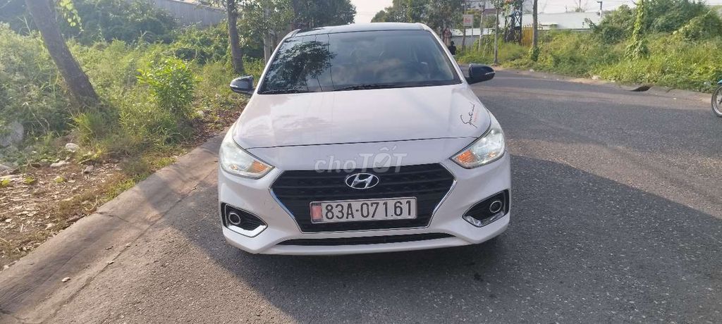 Hyundai Accent 2018 số sàn xe rin 1 chủ mua mới