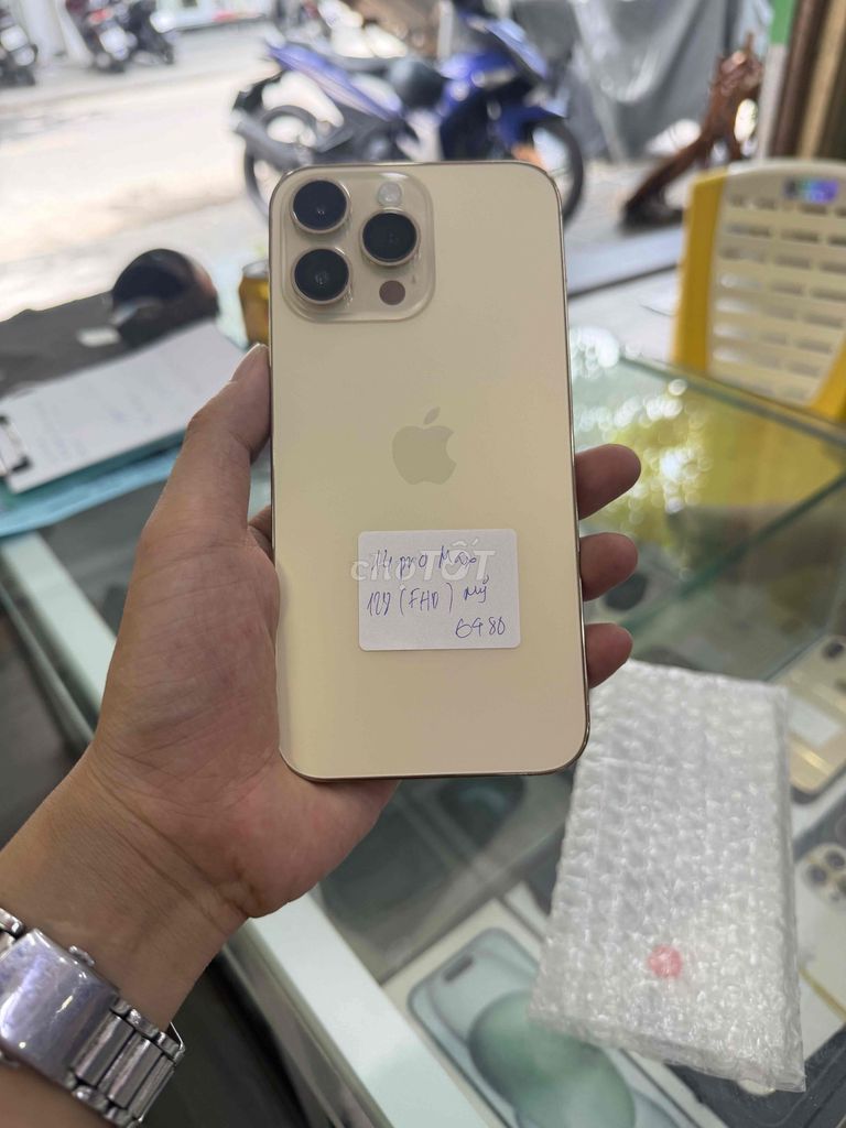 Apple iPhone 14 Pro Max 128GB Vàng QuốcTế. Mua bán Điện thoại tại Quận Hải Châu Đà Nẵng được đăng bởi Hoàng Táo 273 Nguyễn Hoàng hình 1