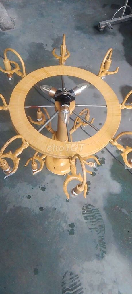 Đèn chùm gỗ vàng cổ điển. Mua bán Đèn tại Quận Bình Tân Tp Hồ Chí Minh được đăng bởi sang hình 1