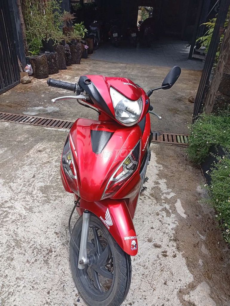 Vision 2014 xe đẹp sơn zin máy zin bstp đep 56655. Mua bán Xe máy tại Thành phố Đà Lạt Lâm Đồng được đăng bởi Lê Dũng  hình 1