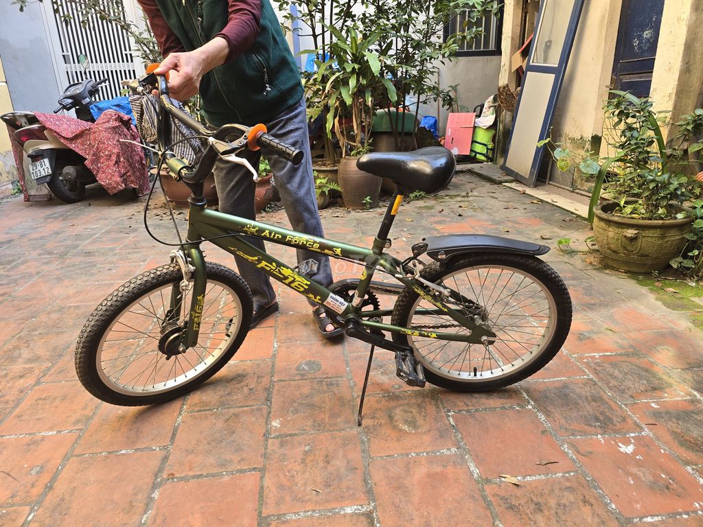 Thanh lý xe đạp trẻ em Asama Air Force size 20. Mua bán Xe đạp tại Quận Tây Hồ Hà Nội được đăng bởi Trâm hình 1