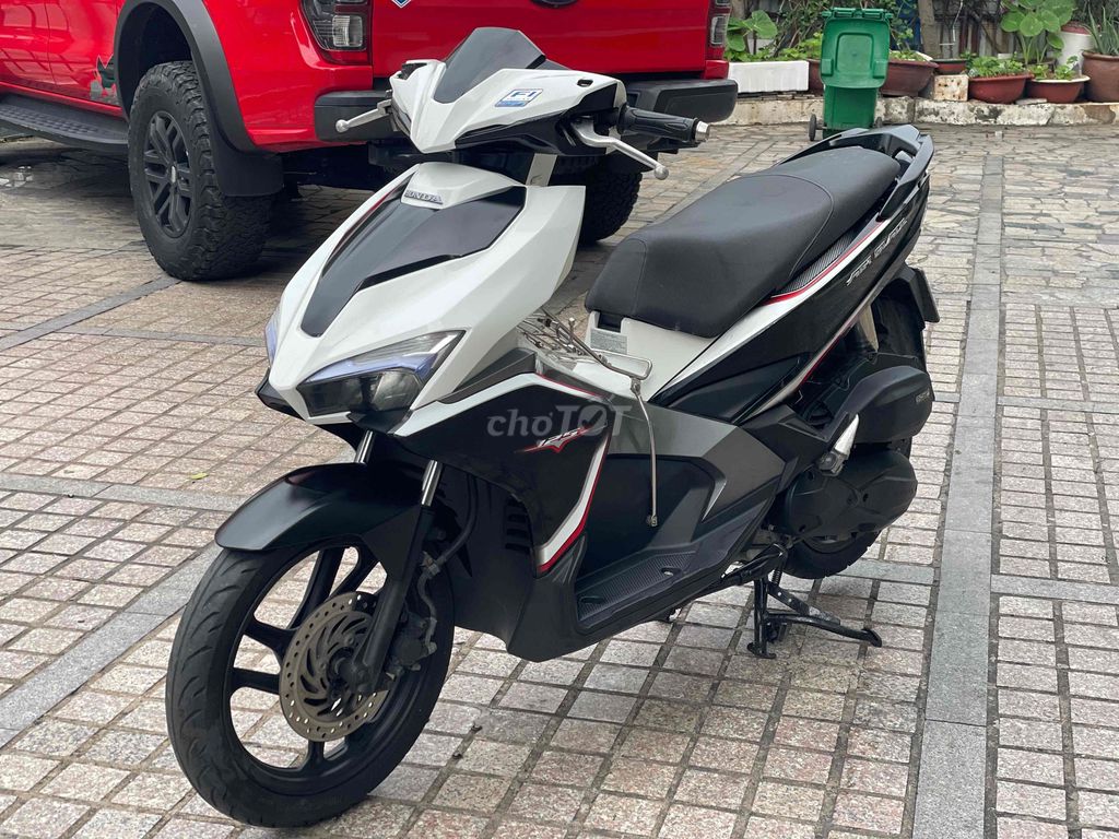 Air Blade 125 2016 trả trc 12tr2 nhận xe. bảo hanh