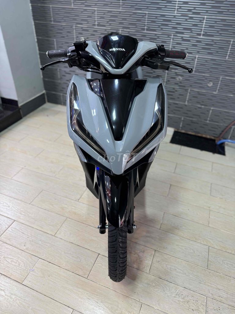 Honda Vario 150 date 2019 Xám Xi măng Bs Sài Gòn