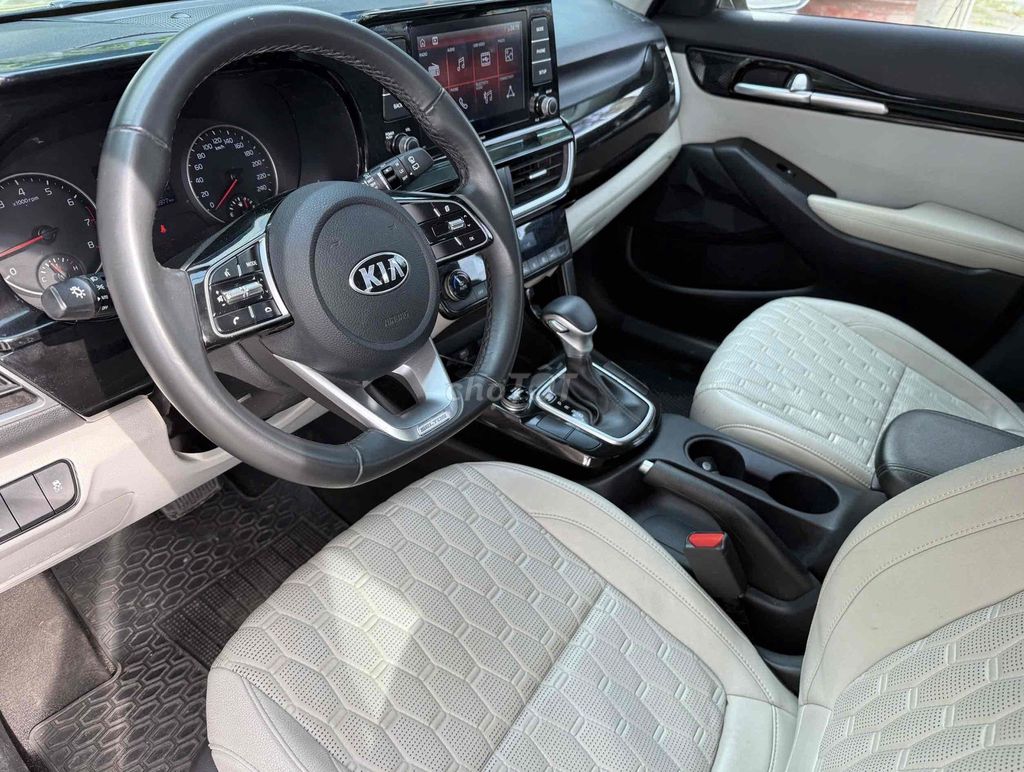Kia Seltos 2021 1.4 DCT Luxury - 27000 km. Mua bán Ô tô tại Quận Gò Vấp Tp Hồ Chí Minh được đăng bởi Y Ngọc Trầnp hình 3