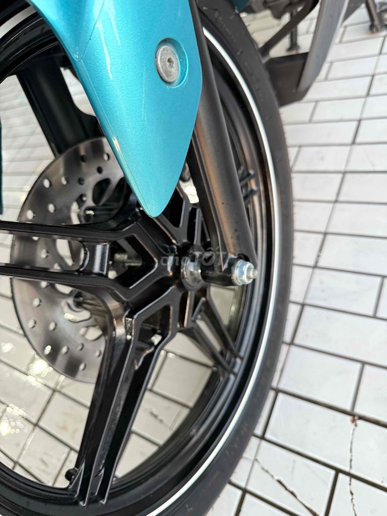 Exciter 150 đời 2020 bản đặc biệt đi 925km như mới. Mua bán Xe máy tại Quận Ô Môn Cần Thơ được đăng bởi Trần Tùng hình 2