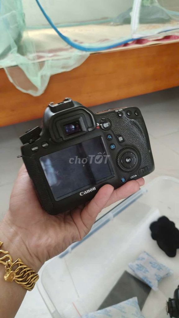 Máy ảnh Canon 6D Đen. Mua bán Máy ảnh, Máy quay tại Quận 12 Tp Hồ Chí Minh được đăng bởi Hoàng Nguyễn hình 1