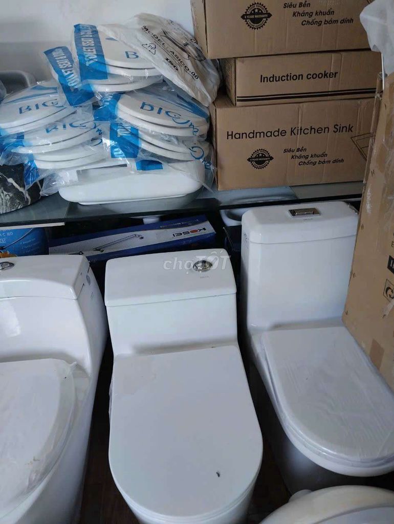 Bồn cầu liền khối Men nano Trắng. Mua bán Thiết bị vệ sinh, nhà tắm tại Quận Đống Đa Hà Nội được đăng bởi tk 681 hình 1