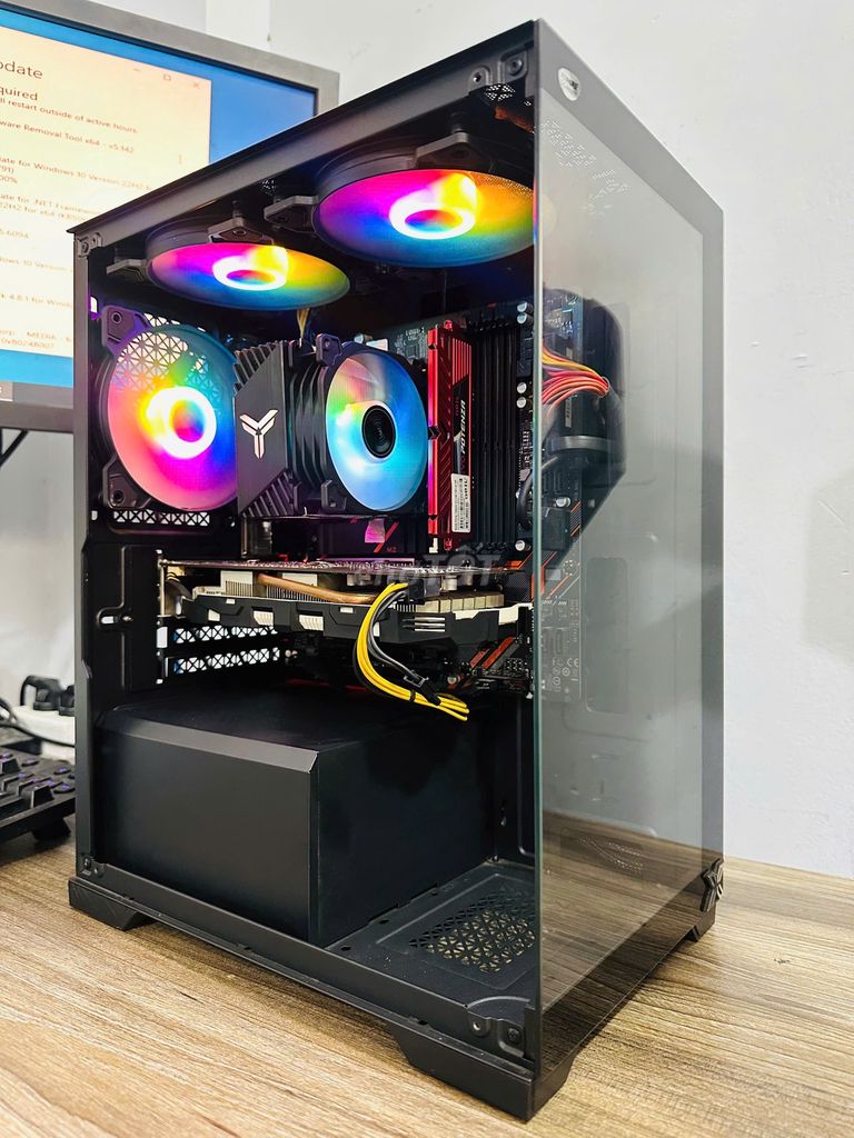 Thanh lý case chiến game giá rẻ. Mua bán Máy tính để bàn tại Thành phố Thủ Đức Tp Hồ Chí Minh được đăng bởi Trần Ba hình 1