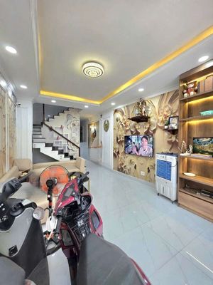 NHÀ ĐẸP CẦN BÁN GẤP.