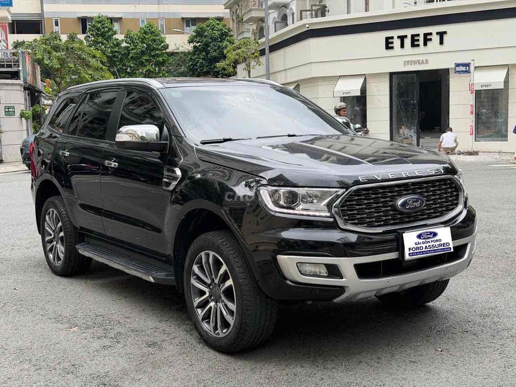 Ford Everest 4x4 2021 — 18 000 км, номер Хошимина, 1 аккуратный владелец