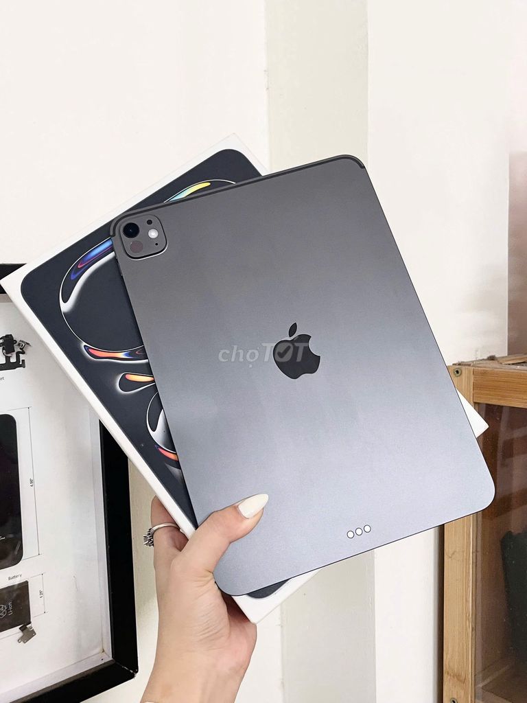 IPad Pro M5 11 inch Xám 256GB Việt Nam Full Box. Mua bán Máy tính bảng tại Quận Thanh Khê Đà Nẵng được đăng bởi TT PHONE hình 1