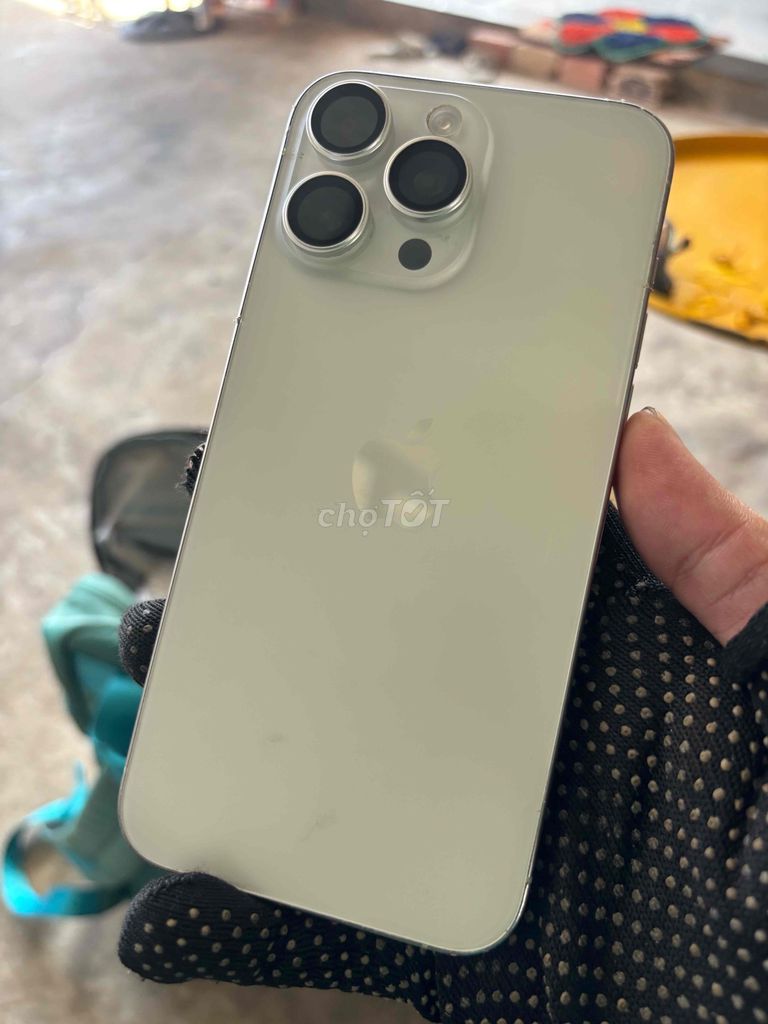 iPhone 15 Pro Max 256GB Bạc có nhận giao lưu. Mua bán Điện thoại tại Thành phố Đà Lạt Lâm Đồng được đăng bởi Bình Tân hình 1