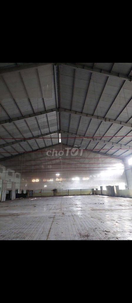 CHO THUÊ KHO 1000M2 NGAY DƯƠNG THỊ GIANG QUẬN 12 THÔNG RA TRƯỜNG CHINH