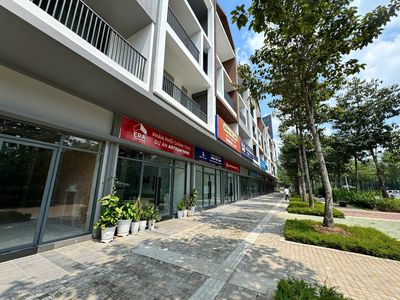 Cho thuê mặt bằng kinh doanh miễn phí tại TP mới Bình Dương. Cho thuê văn phòng, mặt bằng kinh doanh tại Thành phố Thủ Dầu Một Bình Dương được đăng bởi Celadon Boulevard by Gamuda Land 