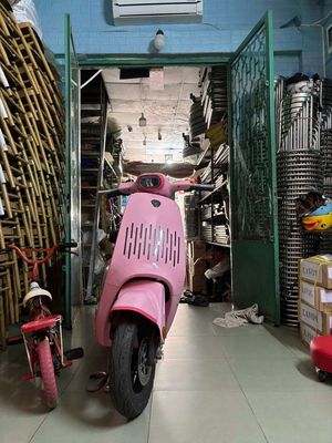 Xe máy điện scooter màu hồng. Mua bán Xe điện tại Quận 6 Tp Hồ Chí Minh được đăng bởi La Thanh Duc