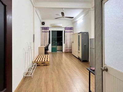 Room 40 m² · Đường Nguyễn Văn Thương