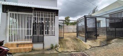 Nhà phố 150 m² · 3 PN · Đường Bưng Ông Thoàn
