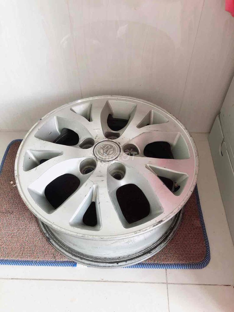 Mâm xe Toyota Innova 15 inch. Mua bán Phụ tùng xe tại Thành phố Long Xuyên An Giang được đăng bởi Chú Chín hình 1