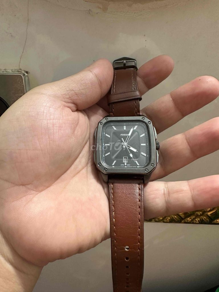 Đồng hồ Fossil Nam Dây da Nâu Vuông 44mm. Mua bán Đồng hồ tại Quận Phú Nhuận Tp Hồ Chí Minh được đăng bởi hoàng hình 1