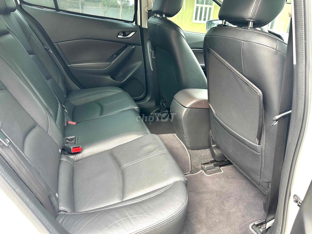 Mazda 3 2018 1.5 AT Sedan - 39000 km. Mua bán Ô tô tại Thành phố Thủ Dầu Một Bình Dương được đăng bởi Trần Đình Sáng hình 18